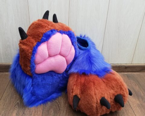 Blue Fox Full fursuit Paws