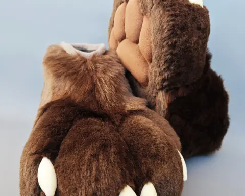 Red Panda Fursuit Full Digi legs